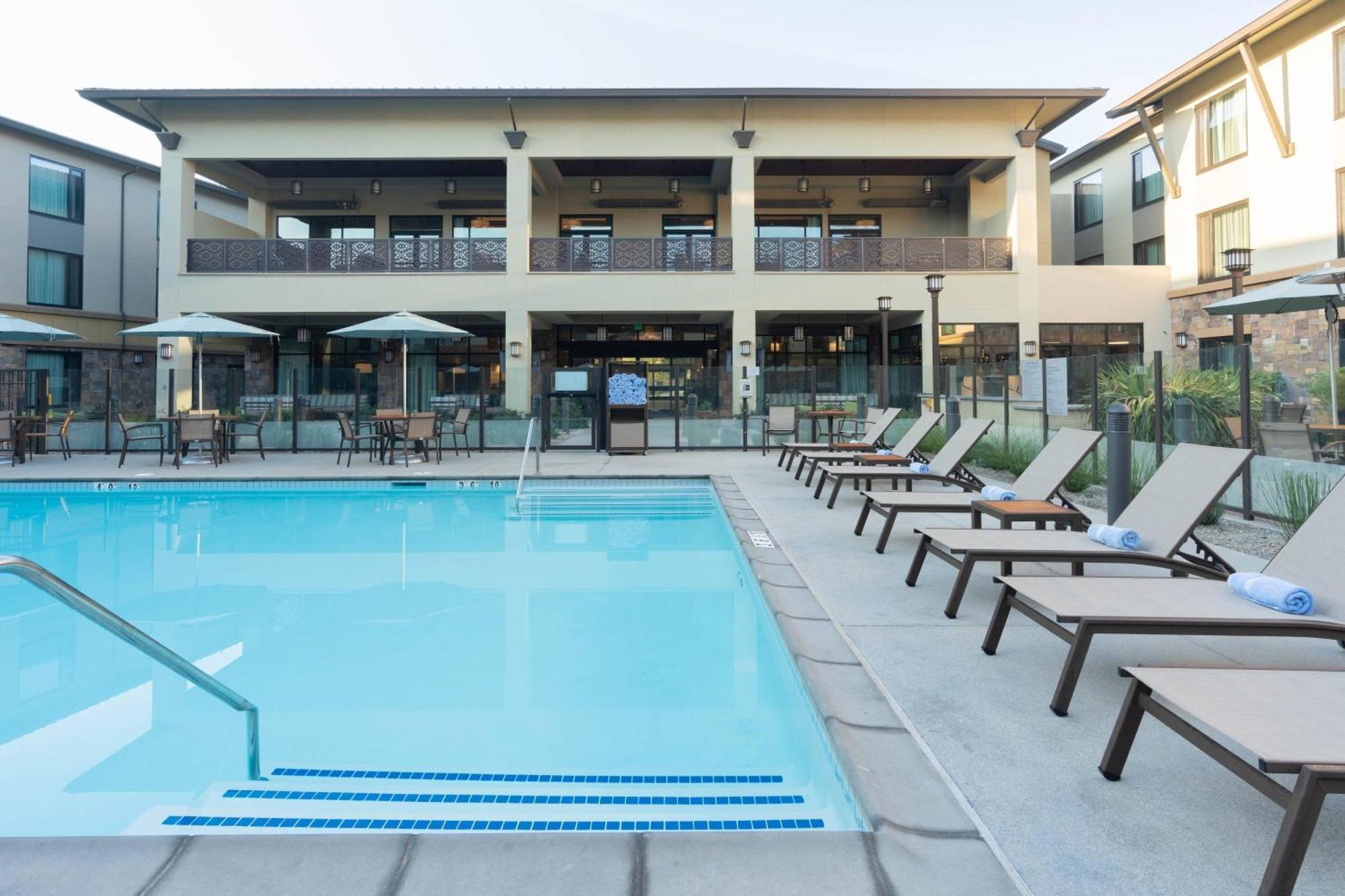 Hotel Courtyard By Marriott Thousand Oaks Agoura Hills Esterno foto